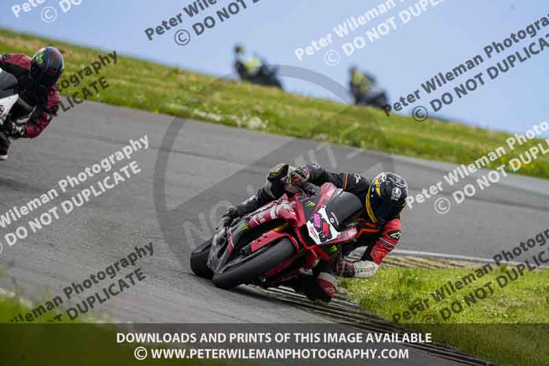 anglesey no limits trackday;anglesey photographs;anglesey trackday photographs;enduro digital images;event digital images;eventdigitalimages;no limits trackdays;peter wileman photography;racing digital images;trac mon;trackday digital images;trackday photos;ty croes